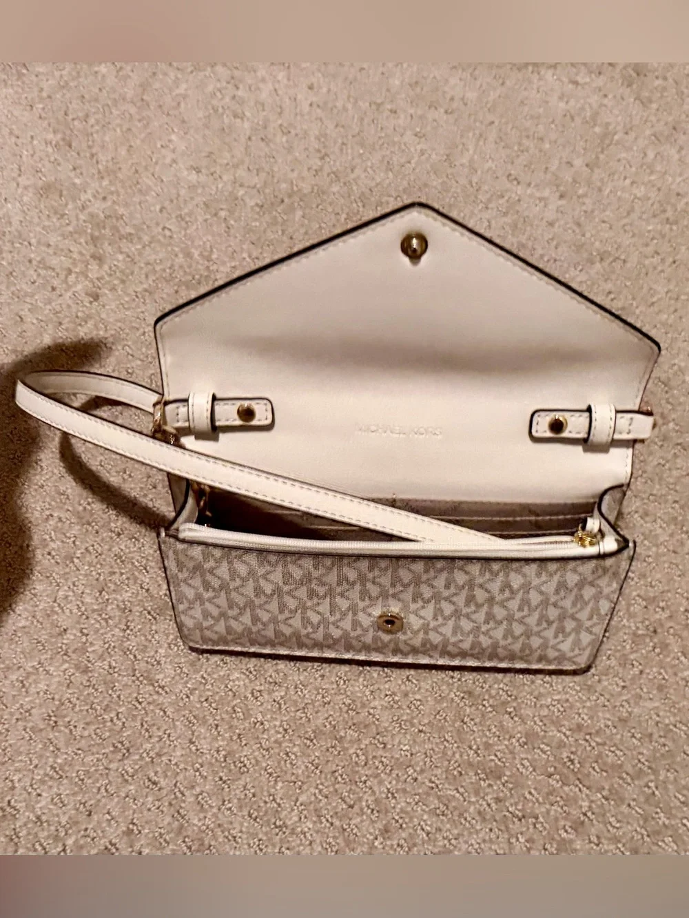 Michael Kors White and Light Gray Signature Crossbody Wallet